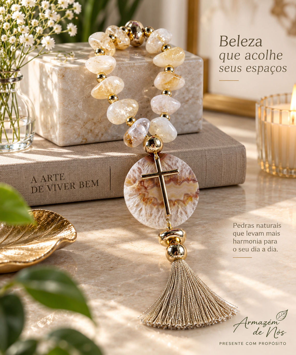 Terço Decorativo em Citrino com Chapa de Ágata Natural e Cruz Dourada 32 cm
